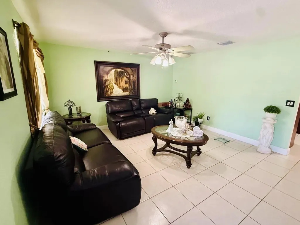 3335 10th Avenue N Palm Springs FL 33461