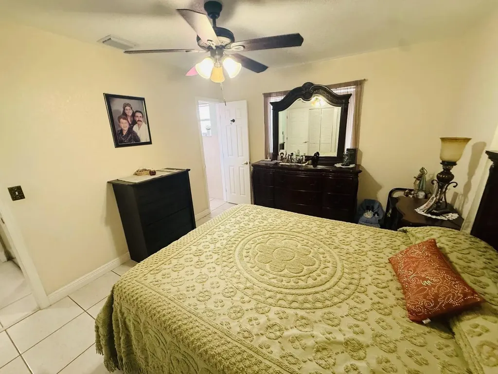 3335 10th Avenue N Palm Springs FL 33461