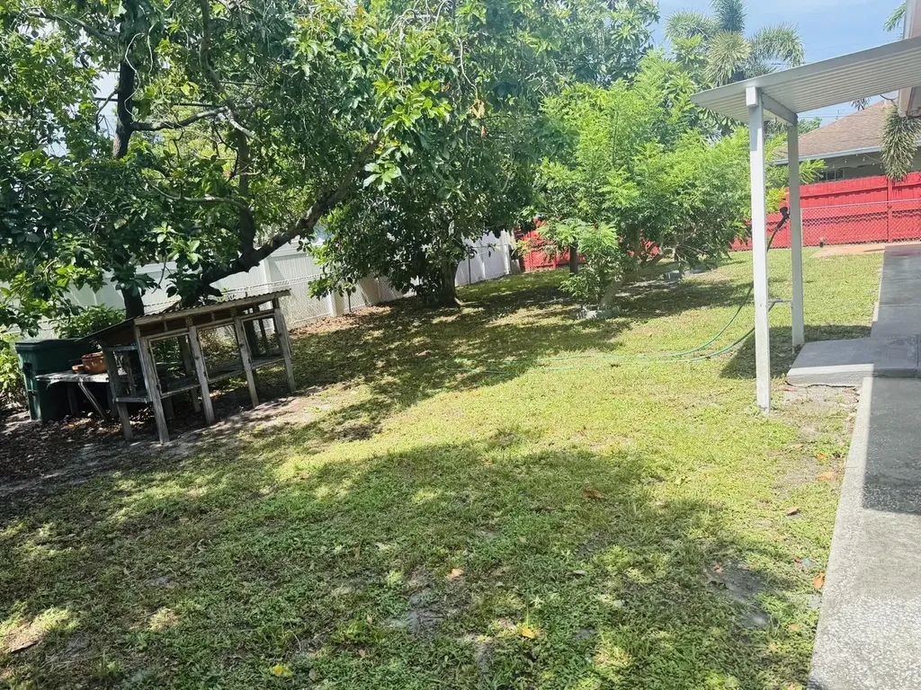 3335 10th Avenue N Palm Springs FL 33461