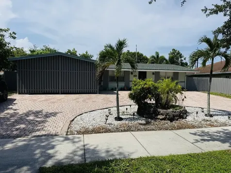 3335 10th Avenue N Palm Springs FL 33461