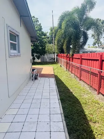 3335 10th Avenue N Palm Springs FL 33461