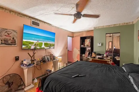 5655 Blueberry Court Lauderhill FL 33313