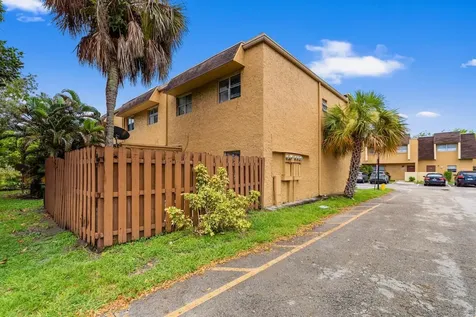 5655 Blueberry Court Lauderhill FL 33313