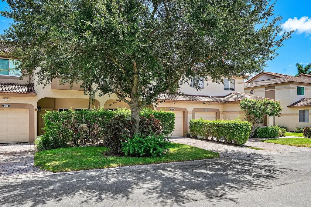 6757 Via Regina Boca Raton FL 33433