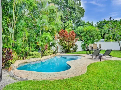 125 NE 21st Court Wilton Manors FL 33305