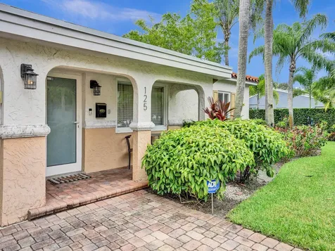 125 NE 21st Court Wilton Manors FL 33305