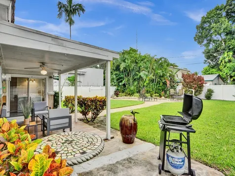 125 NE 21st Court Wilton Manors FL 33305