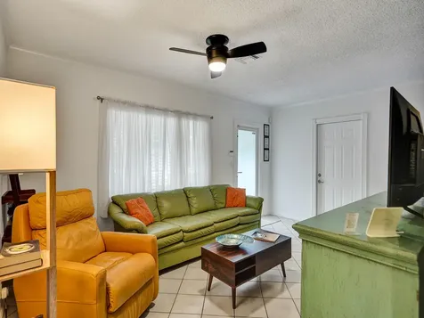 125 NE 21st Court Wilton Manors FL 33305