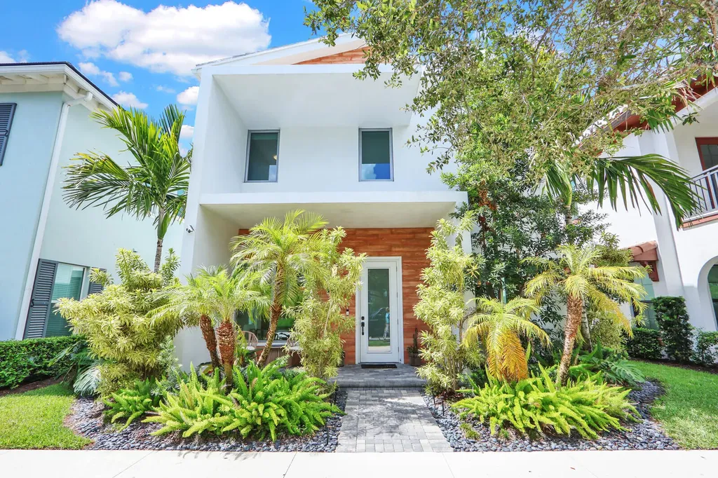 1201 Faulkner Terrace Palm Beach Gardens FL 33418