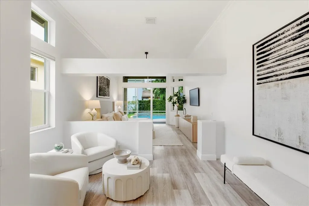 2458 Greenbrier Court Weston FL 33327