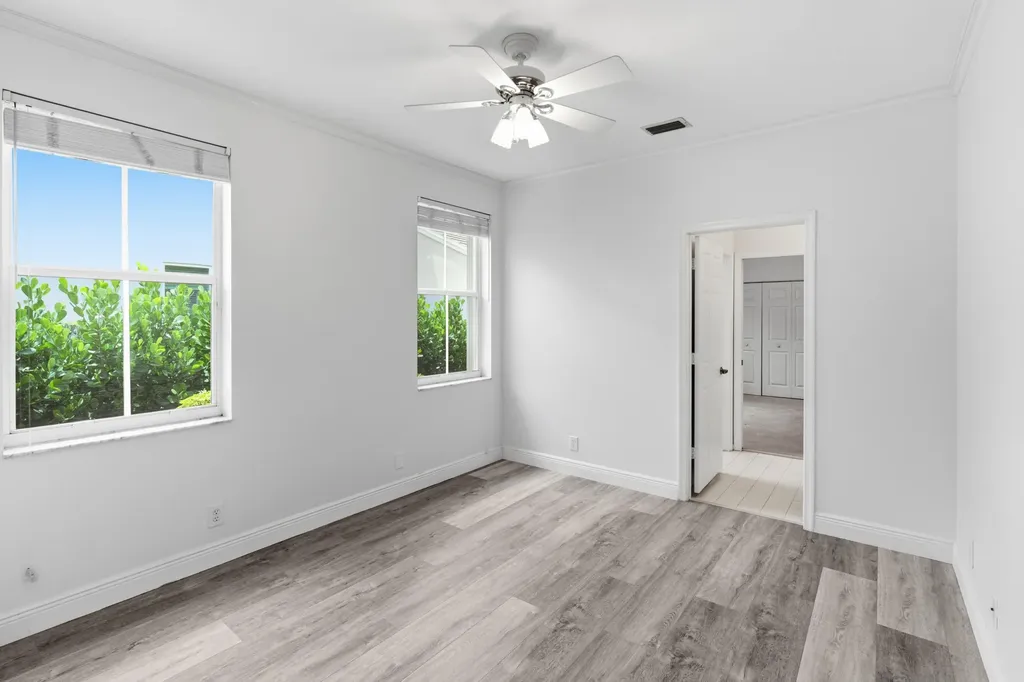 2458 Greenbrier Court Weston FL 33327
