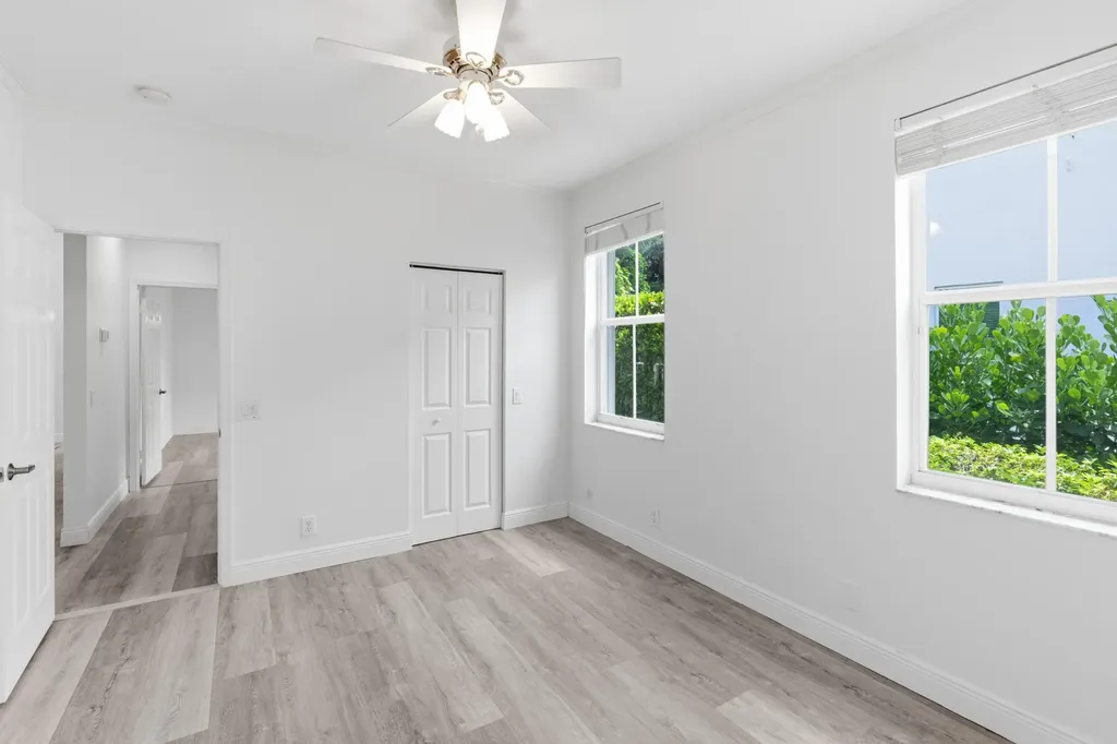 2458 Greenbrier Court Weston FL 33327