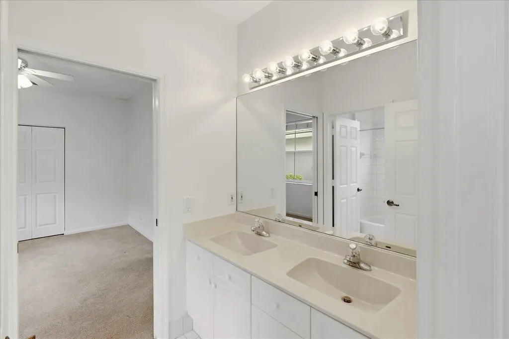 2458 Greenbrier Court Weston FL 33327