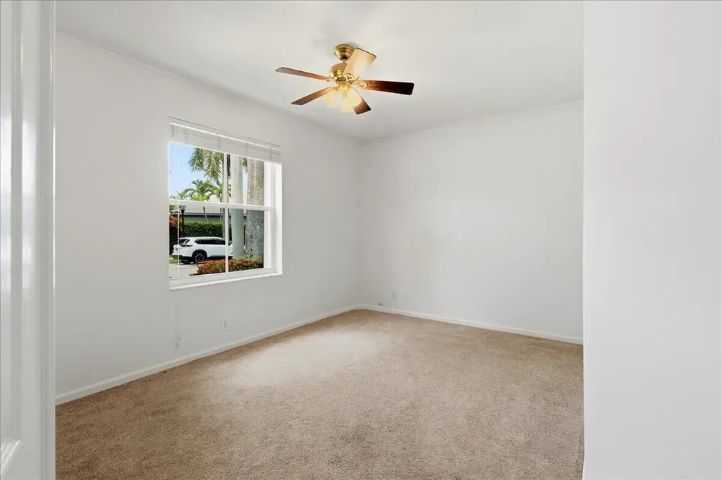 2458 Greenbrier Court Weston FL 33327