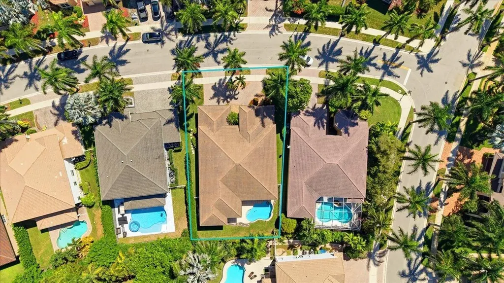 2458 Greenbrier Court Weston FL 33327