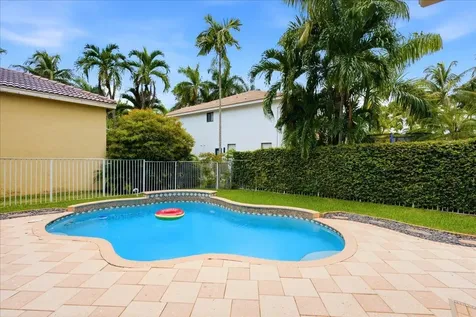 2458 Greenbrier Court Weston FL 33327