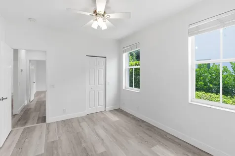 2458 Greenbrier Court Weston FL 33327