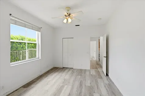 2458 Greenbrier Court Weston FL 33327