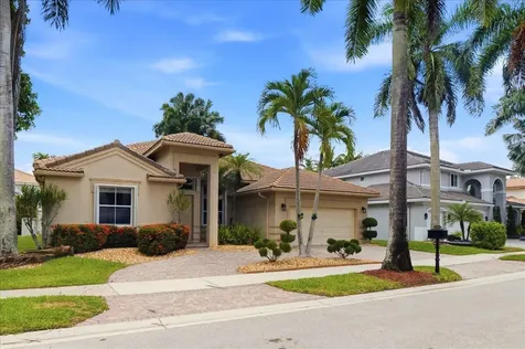 2458 Greenbrier Court Weston FL 33327