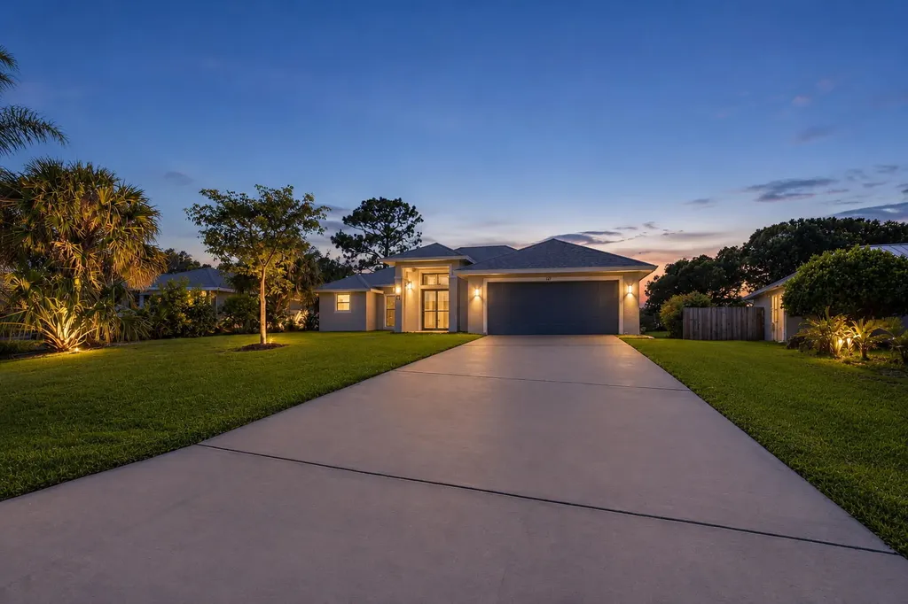 1174 SW Edinburgh Drive Port St Lucie FL 34953