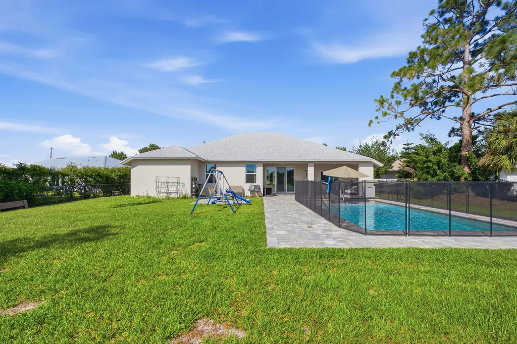 1174 SW Edinburgh Drive Port St Lucie FL 34953