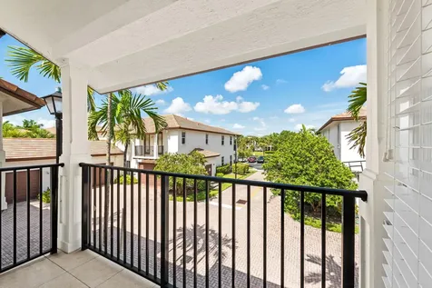 4750 Monarch Way Coconut Creek FL 33073