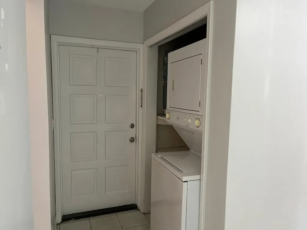 4000 NW Woodside Drive Coral Springs FL 33065