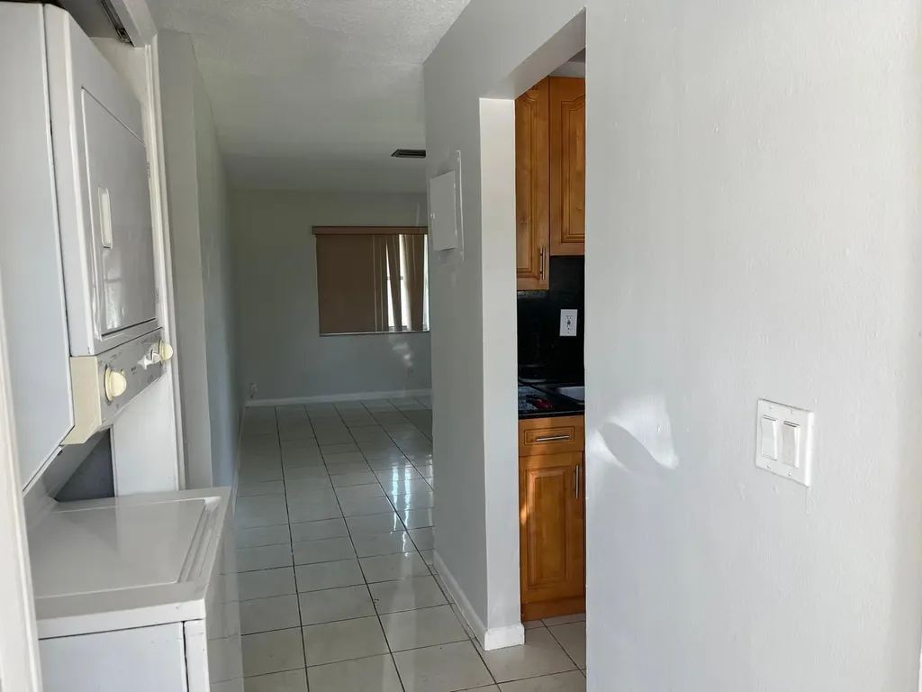 4000 NW Woodside Drive Coral Springs FL 33065
