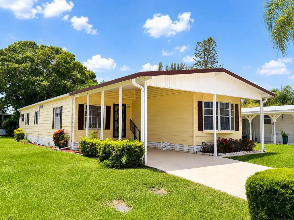 4 Del Sol Port St Lucie FL 34952