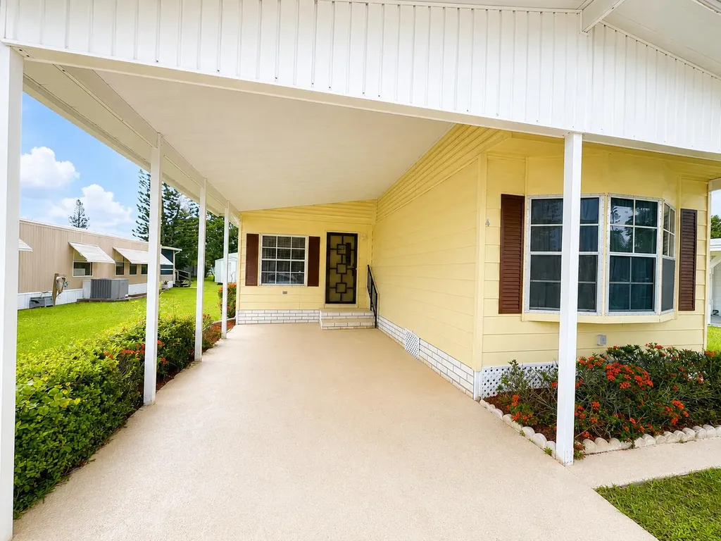 4 Del Sol Port St Lucie FL 34952