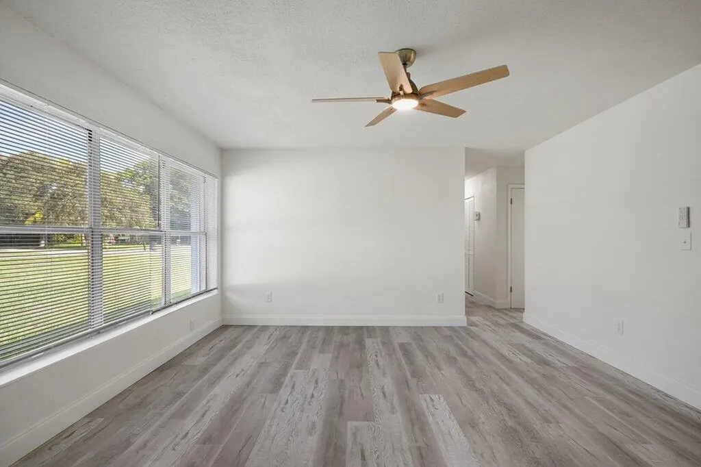 911 SE Dolphin Drive Stuart FL 34996
