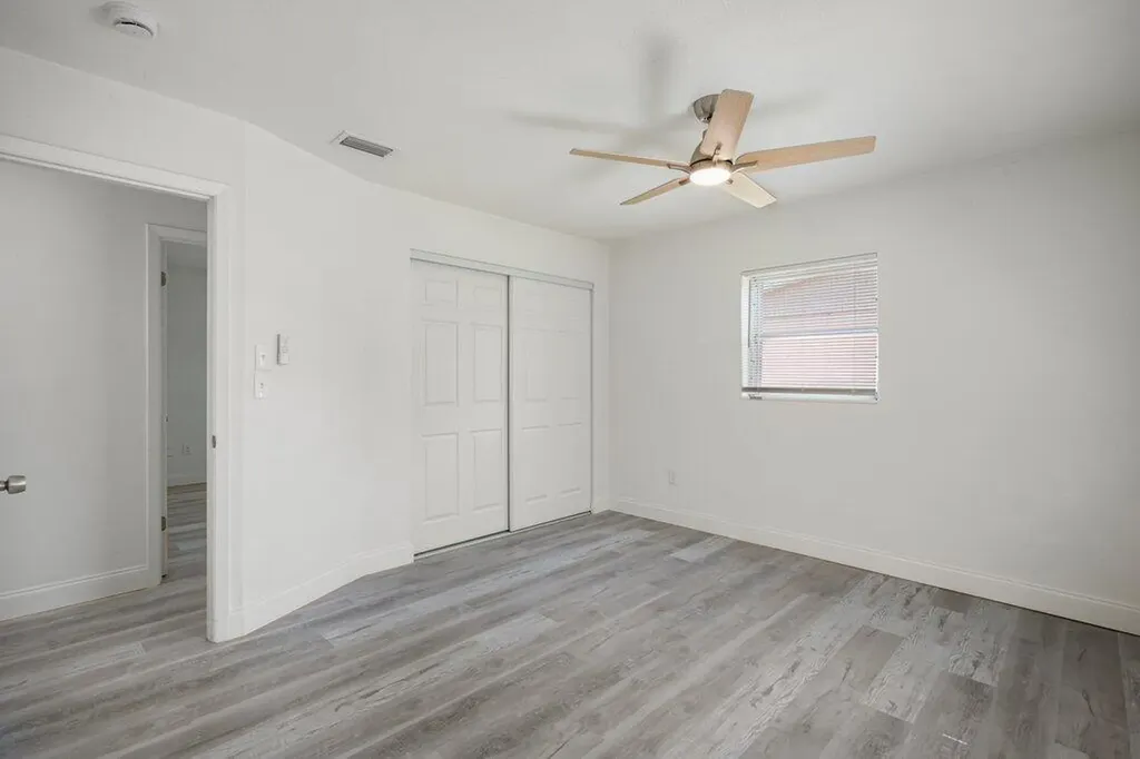 911 SE Dolphin Drive Stuart FL 34996
