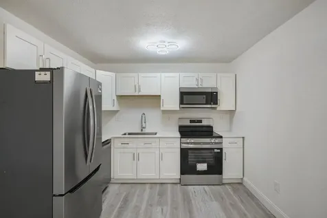 911 SE Dolphin Drive Stuart FL 34996