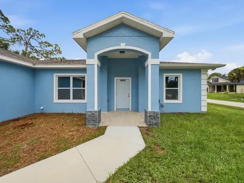 16029 Arcaro Avenue Port Charlotte FL 33954