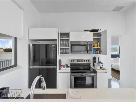 1053 NW 29th Street Miami FL 33127