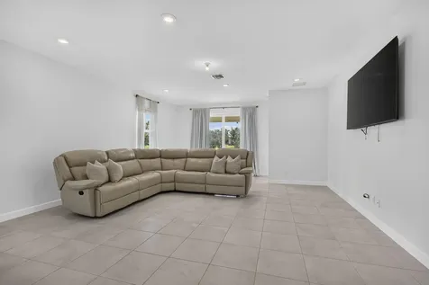 1332 Haywagon Trail Loxahatchee FL 33470