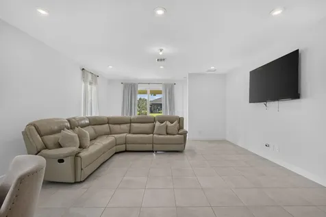 1332 Haywagon Trail Loxahatchee FL 33470