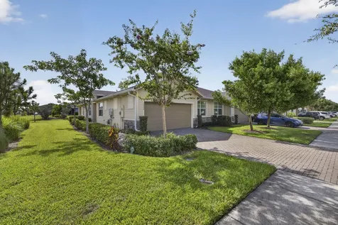 1332 Haywagon Trail Loxahatchee FL 33470