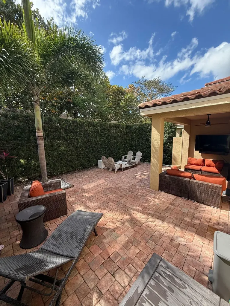 10435 Yarrow Drive Boynton Beach FL 33437