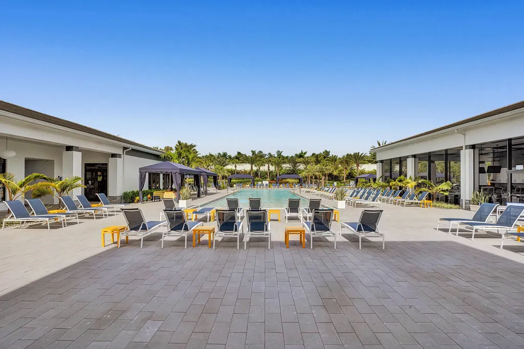 17523 Rainstream Road Boca Raton FL 33496