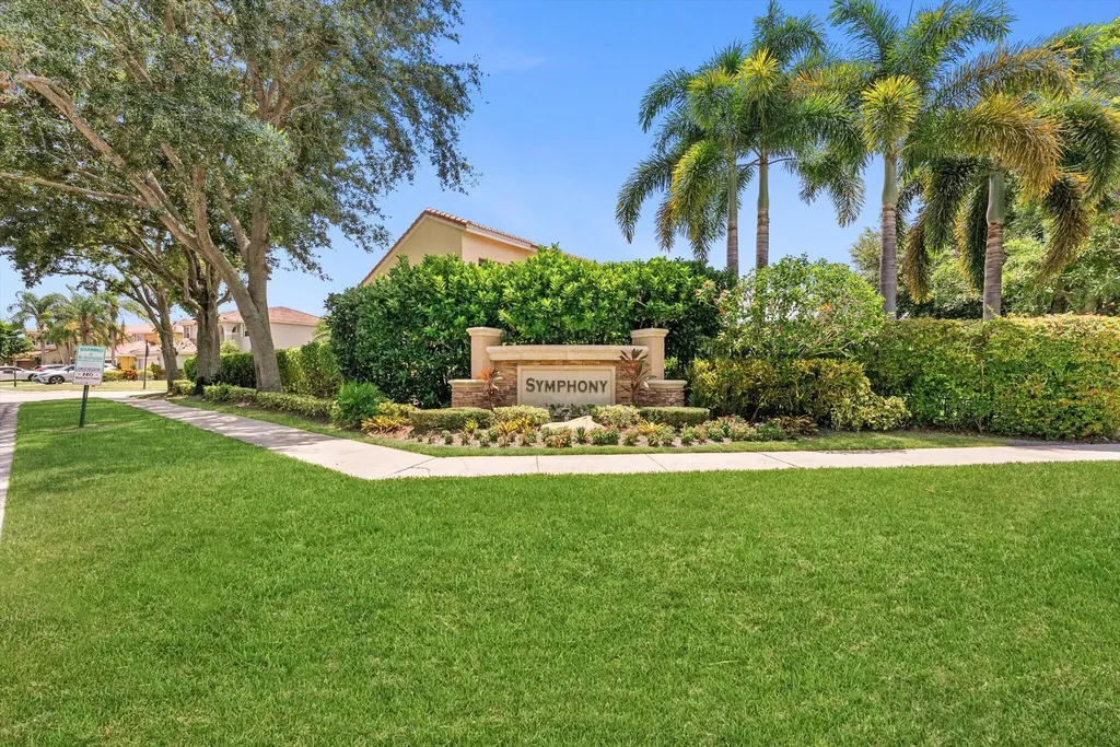 10796 Crescendo Circle Boca Raton FL 33498