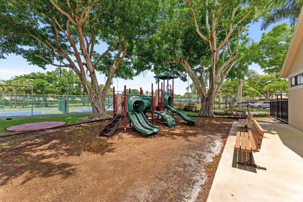 10796 Crescendo Circle Boca Raton FL 33498