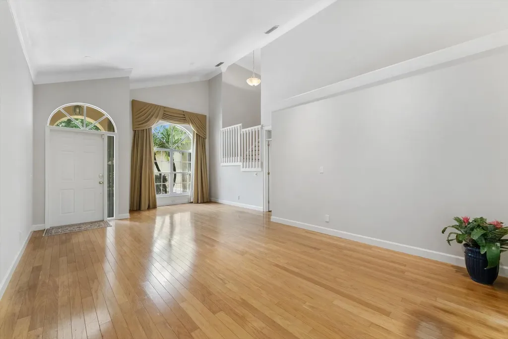 10796 Crescendo Circle Boca Raton FL 33498