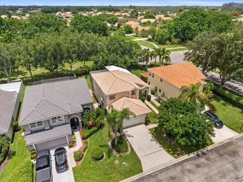 10796 Crescendo Circle Boca Raton FL 33498