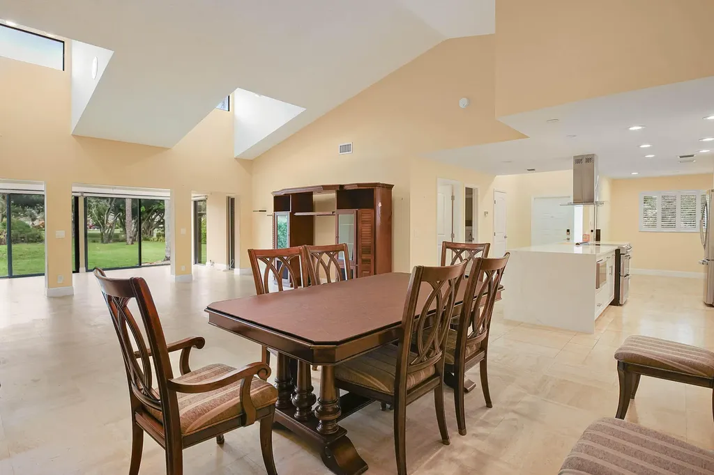 6845 Fountains Circle Lake Worth FL 33467