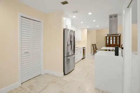 6845 Fountains Circle Lake Worth FL 33467
