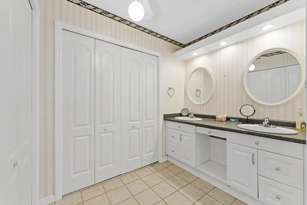 3540 S Ocean Boulevard South Palm Beach FL 33480