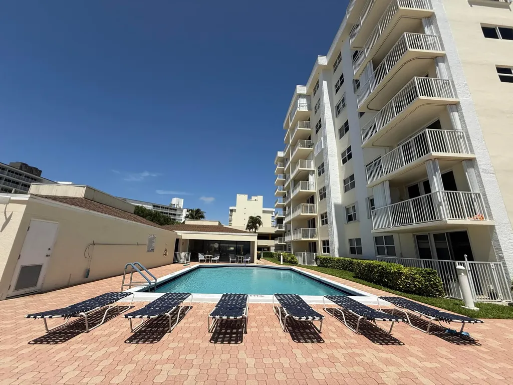 3540 S Ocean Boulevard South Palm Beach FL 33480