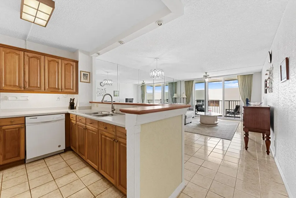 3540 S Ocean Boulevard South Palm Beach FL 33480