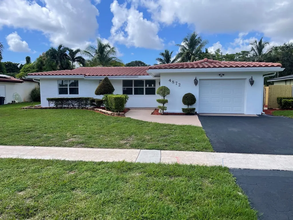 4872 NW 6th Court Plantation FL 33317